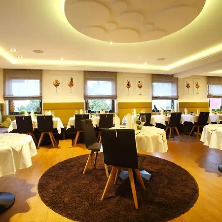 ホテル Weingut Matthias Dostert / Culinarium ニッテル