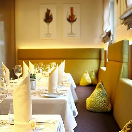 Hotel Weingut Matthias Dostert / Culinarium Nittel