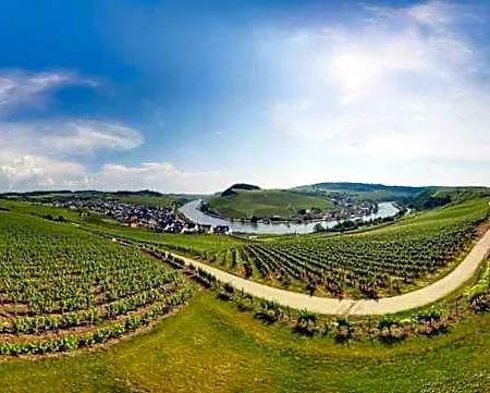 Weingut Matthias Dostert / Culinarium * Nittel