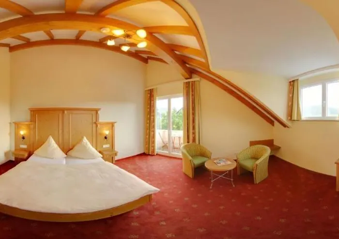 Weingut Matthias Dostert / Culinarium Hotel