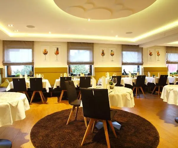 Hotel Weingut Matthias Dostert / Culinarium Nittel