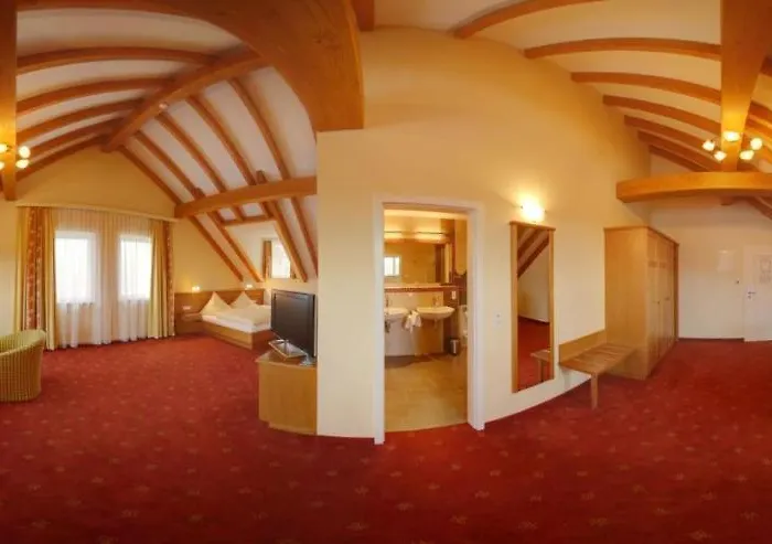 Hotel Weingut Matthias Dostert / Culinarium Nittel